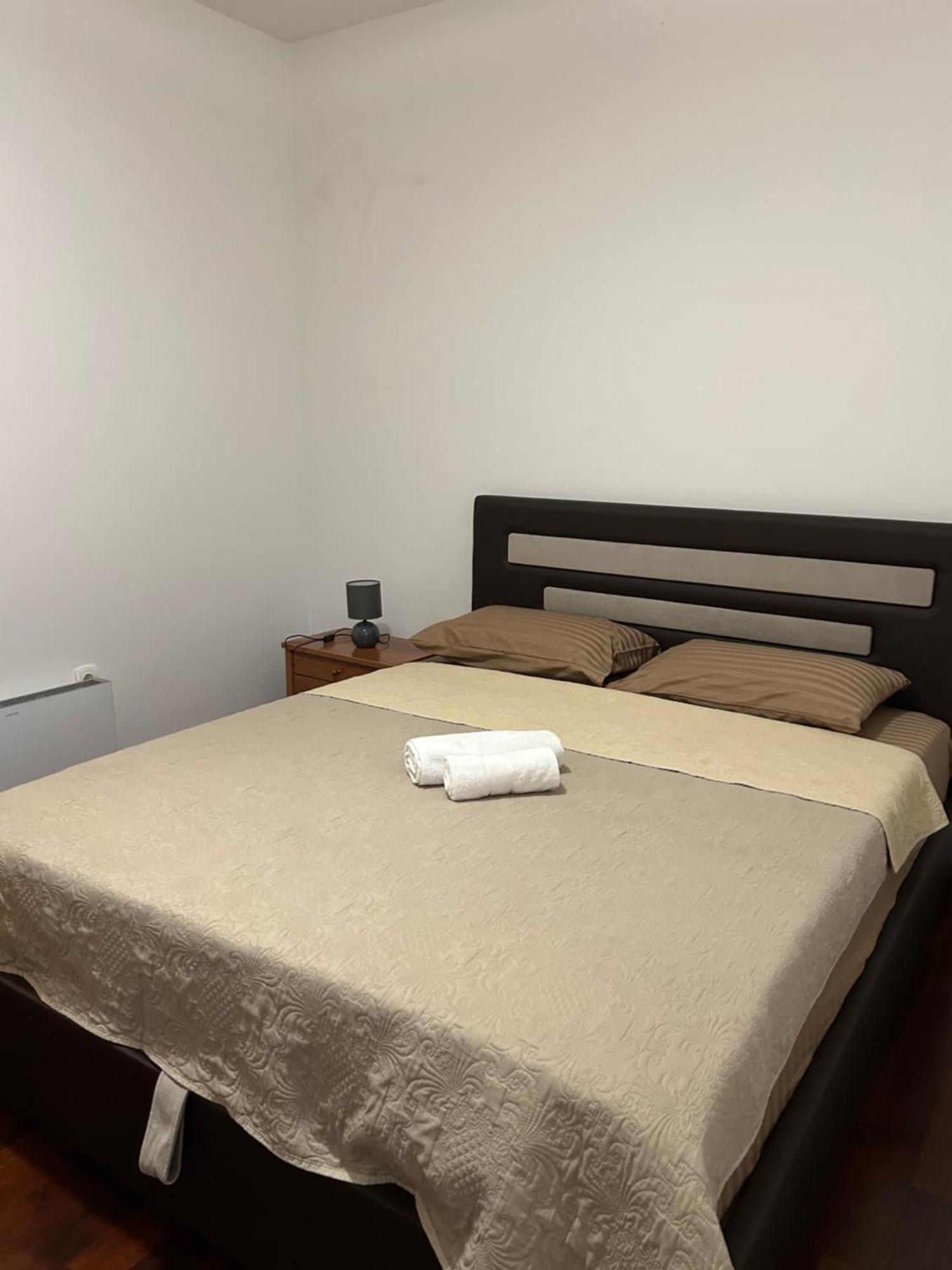 Apartman Josip Котор Екстериор снимка